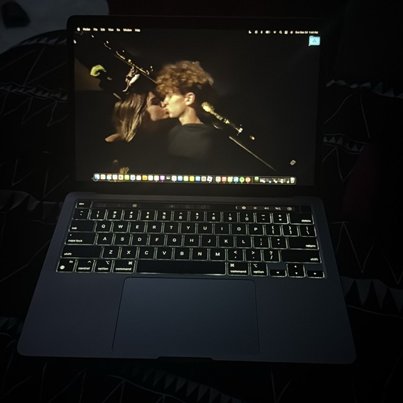 Apple Mac Book Pro 2023 - Picture 3 of 3